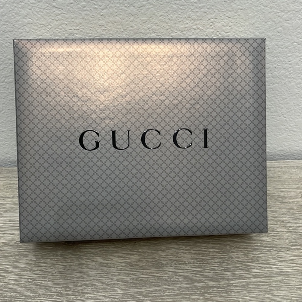 đź’ŻEmpty Gucci Box - Picture 2 of 10